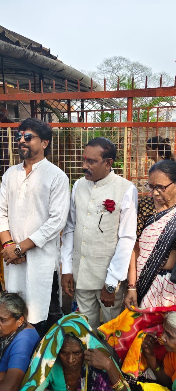 बोईसर - पालघर संघाचे वरिष्ठ पत्रकार श्री रामप्रकाश निराला वाढदिवस पत्रकारिते बरोबर समाजसेवेला  प्राधान्ये